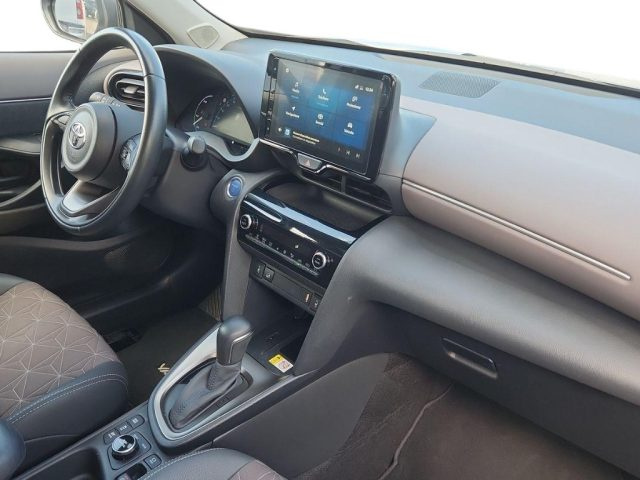 TOYOTA Yaris Cross usata, con Fari LED