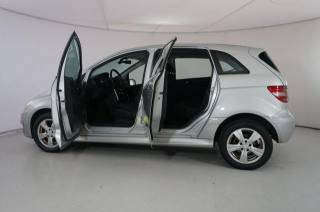 MERCEDES-BENZ B 180 usata 23