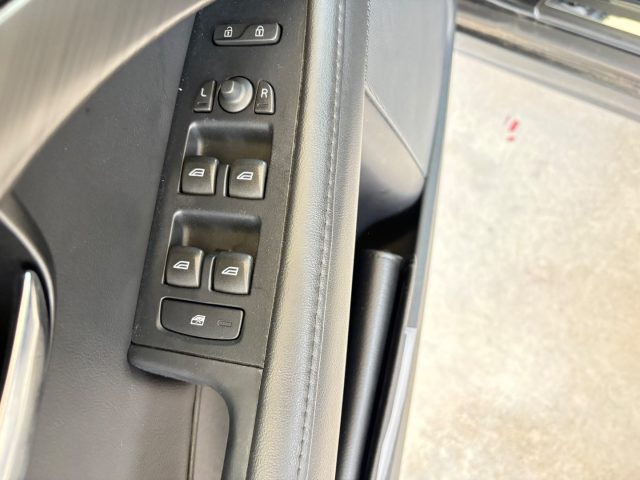 VOLVO V70 usata, con Luci diurne