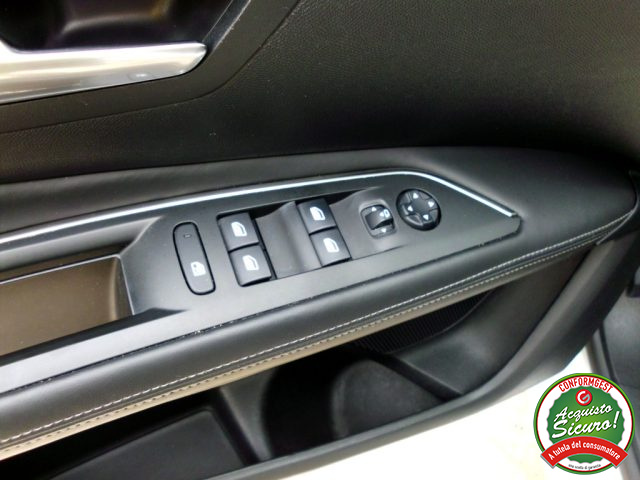 PEUGEOT 3008 usata, con Lettore CD