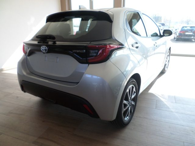 TOYOTA Yaris usata, con Cerchi in lega