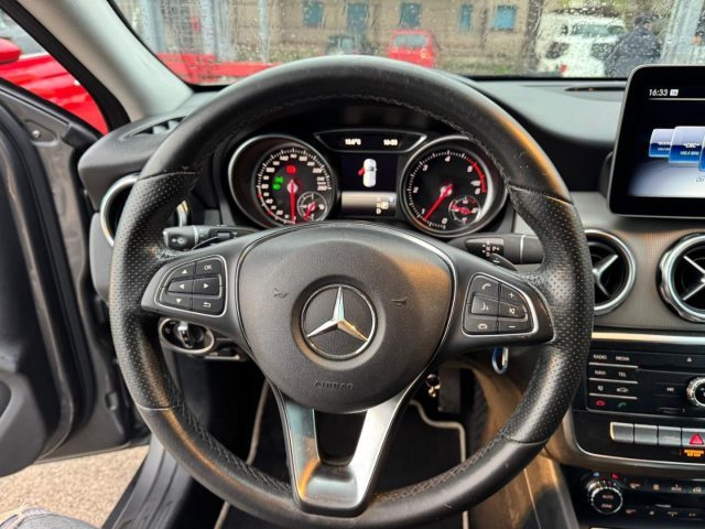 MERCEDES-BENZ GLA 200 usata, con Bracciolo