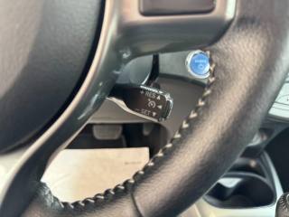 TOYOTA Yaris usata, con Airbag testa