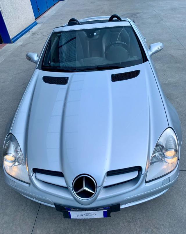 MERCEDES-BENZ SLK 200 usata, con Fari Xenon