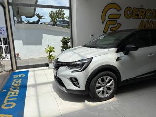 RENAULT Captur usata, con Autoradio