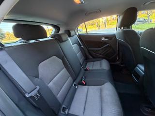 MERCEDES-BENZ GLA 180 usata, con MP3