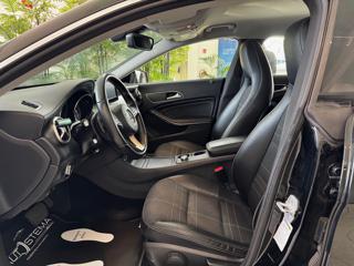 MERCEDES-BENZ CLA 220 usata, con Chiusura centralizzata