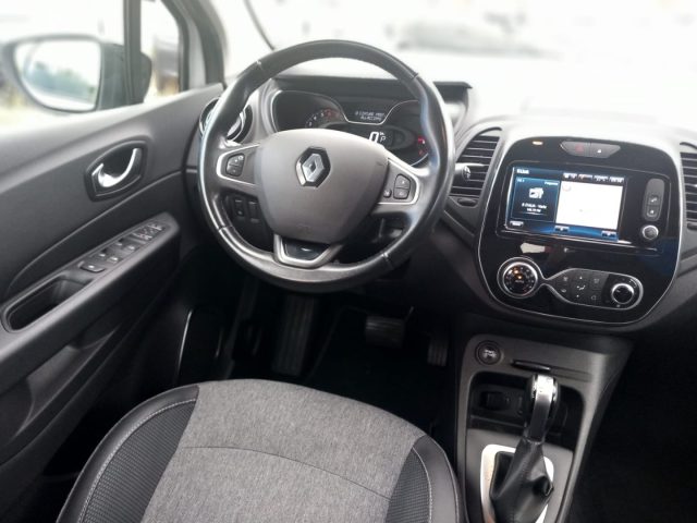 RENAULT Captur usata, con Volante in pelle
