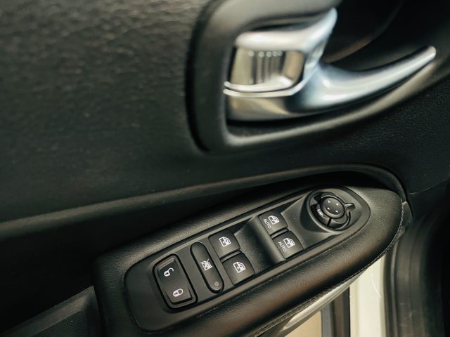 JEEP Compass usata, con Frenata d
