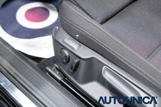 VOLKSWAGEN Passat Variant usata, con Bracciolo