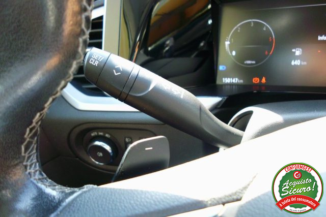 OPEL Grandland usata, con Luci diurne LED
