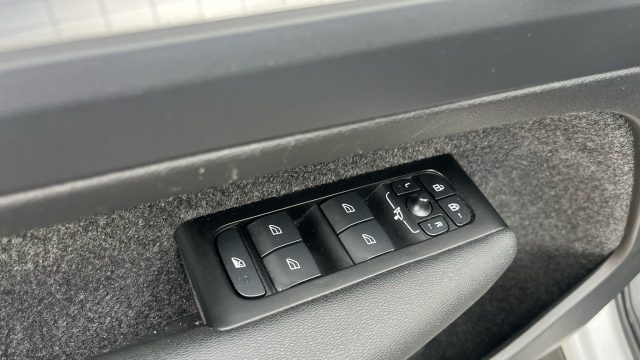 VOLVO XC40 usata, con Controllo trazione