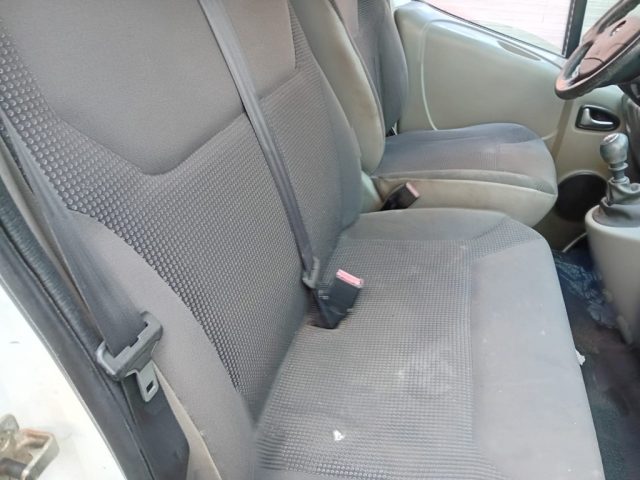 OPEL Vivaro usata, con Autoradio