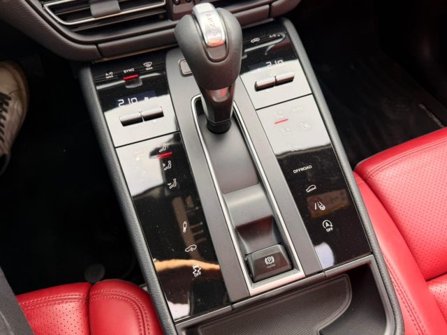 PORSCHE Macan usata, con Cruise Control