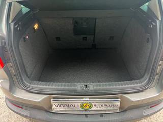 VOLKSWAGEN Tiguan usata, con Bracciolo