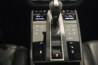 PORSCHE Macan usata, con Touch screen