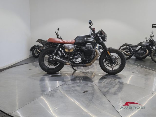 MOTO GUZZI V7 usata 2