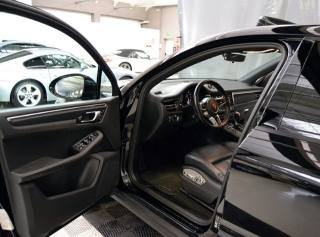 PORSCHE Macan usata, con Airbag