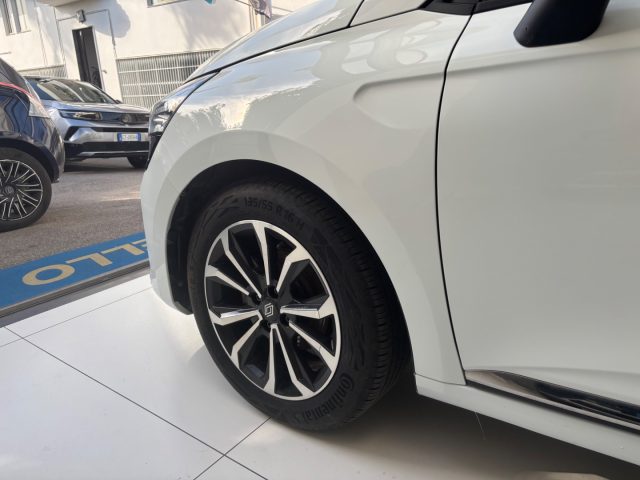 RENAULT Clio usata, con Sedile posteriore sdoppiato