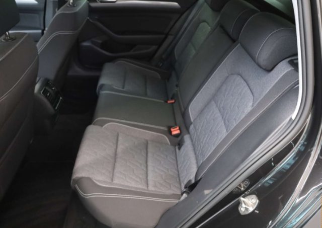 VOLKSWAGEN Passat Variant usata, con Cruise Control