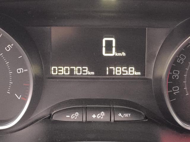 PEUGEOT 208 usata, con Servosterzo