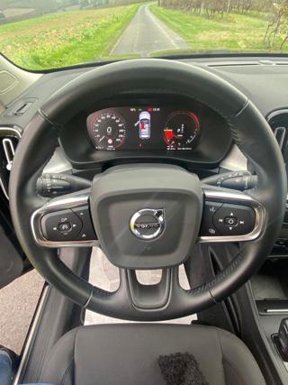 VOLVO XC40 usata, con Sensori di parcheggio anteriori