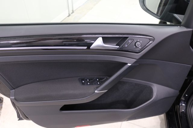 VOLKSWAGEN Golf usata, con Volante in pelle