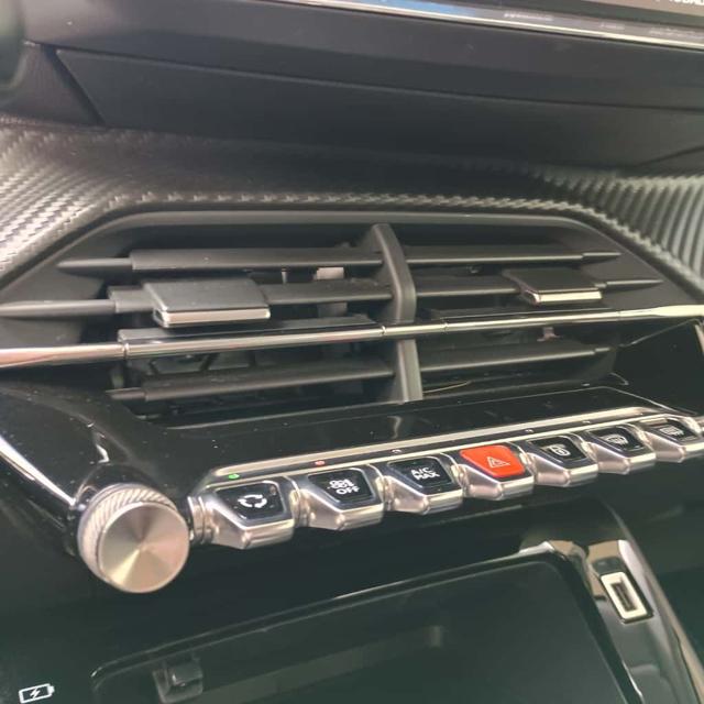 PEUGEOT 2008 usata, con ESP