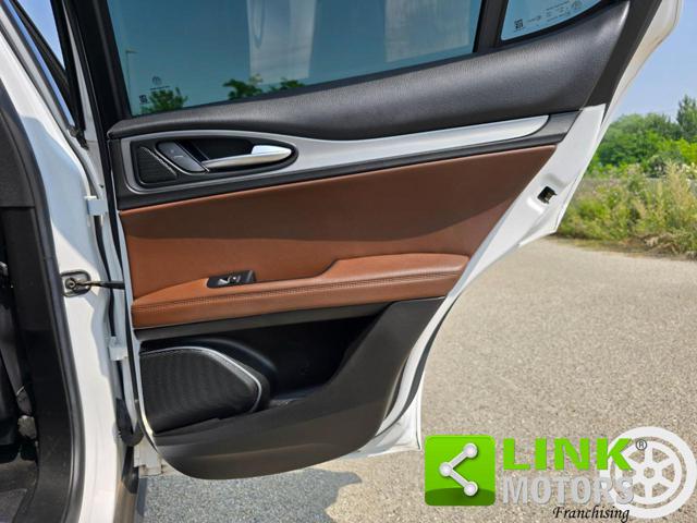 ALFA ROMEO Stelvio usata, con Sistema di chiamata d