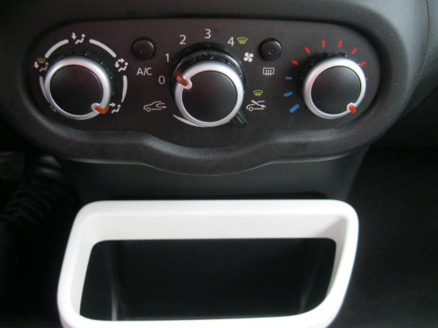 RENAULT Twingo usata, con Isofix