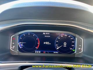 VOLKSWAGEN T-Roc usata, con Controllo automatico clima