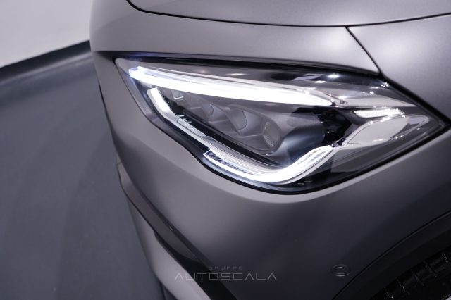 MERCEDES-BENZ GLA 200 usata 36