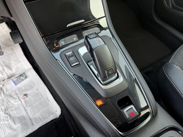 OPEL Grandland usata, con Autoradio digitale