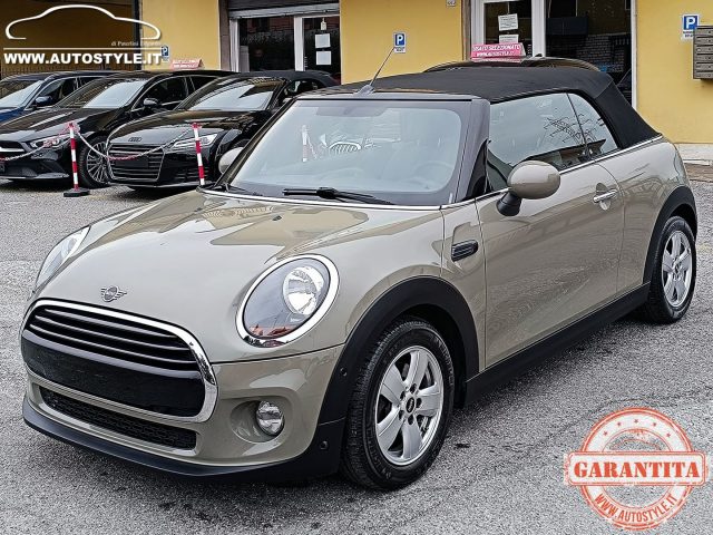 MINI Cabrio usata, con Park Distance Control
