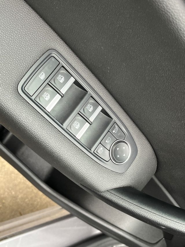 RENAULT Captur usata, con Controllo trazione