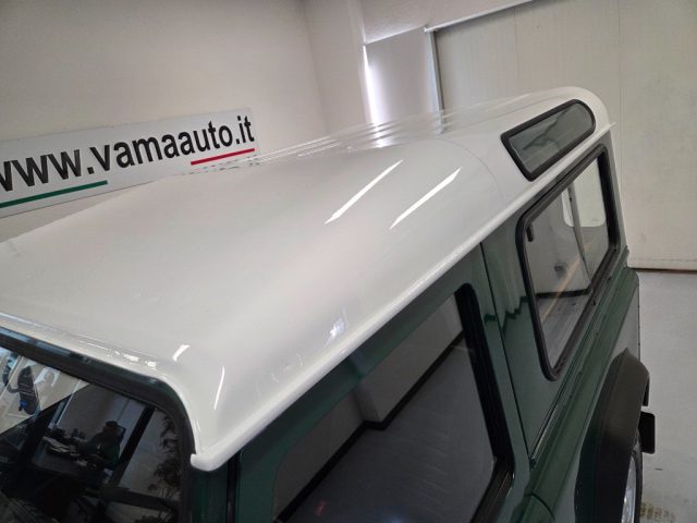 LAND ROVER Defender usata 27