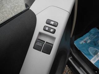 TOYOTA Yaris usata 26