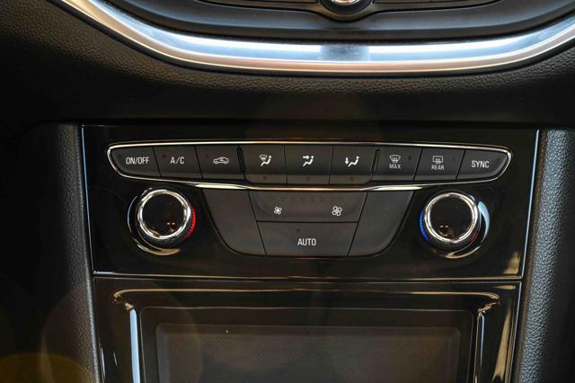 OPEL Astra usata, con Sedile posteriore sdoppiato