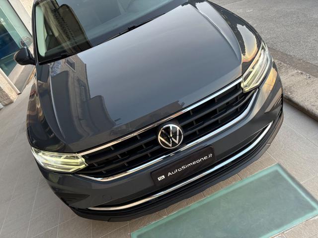 VOLKSWAGEN Tiguan usata, con Touch screen