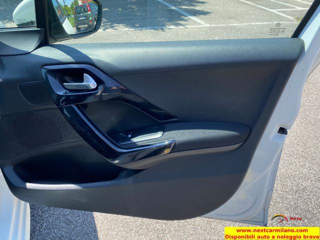 PEUGEOT 208 usata, con Vivavoce