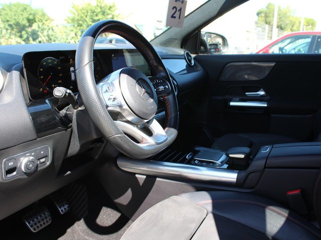 MERCEDES-BENZ GLA 200 usata, con Climatizzatore