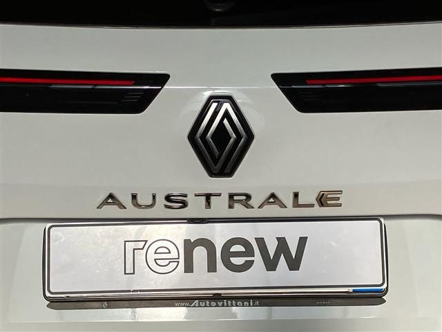 RENAULT Austral usata, con Isofix