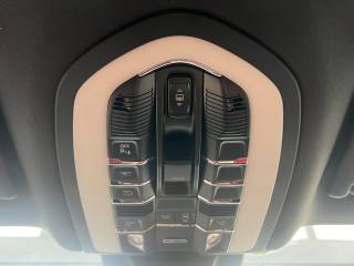 PORSCHE Macan usata, con Controllo elettronico della corsia