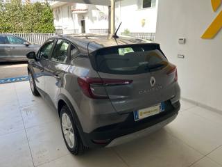 RENAULT Captur usata, con Autoradio