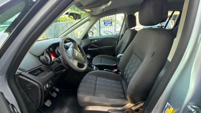 OPEL Zafira usata, con Park Distance Control