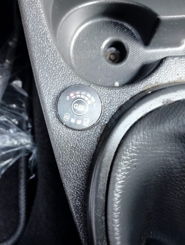 DACIA Duster usata, con Vetri oscurati