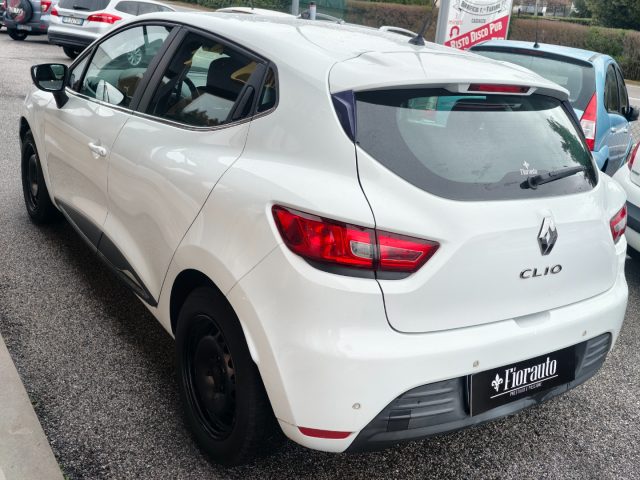 RENAULT Clio usata, con Alzacristalli elettrici