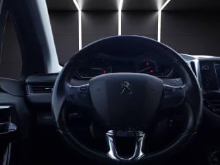 PEUGEOT 208 usata, con Controllo trazione