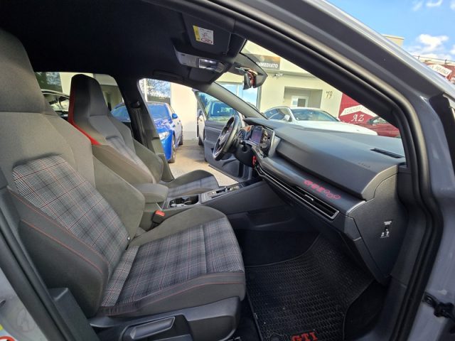 VOLKSWAGEN Golf usata, con Climatizzatore