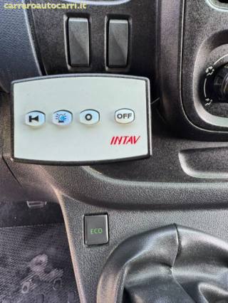 OPEL Vivaro usata, con Bluetooth